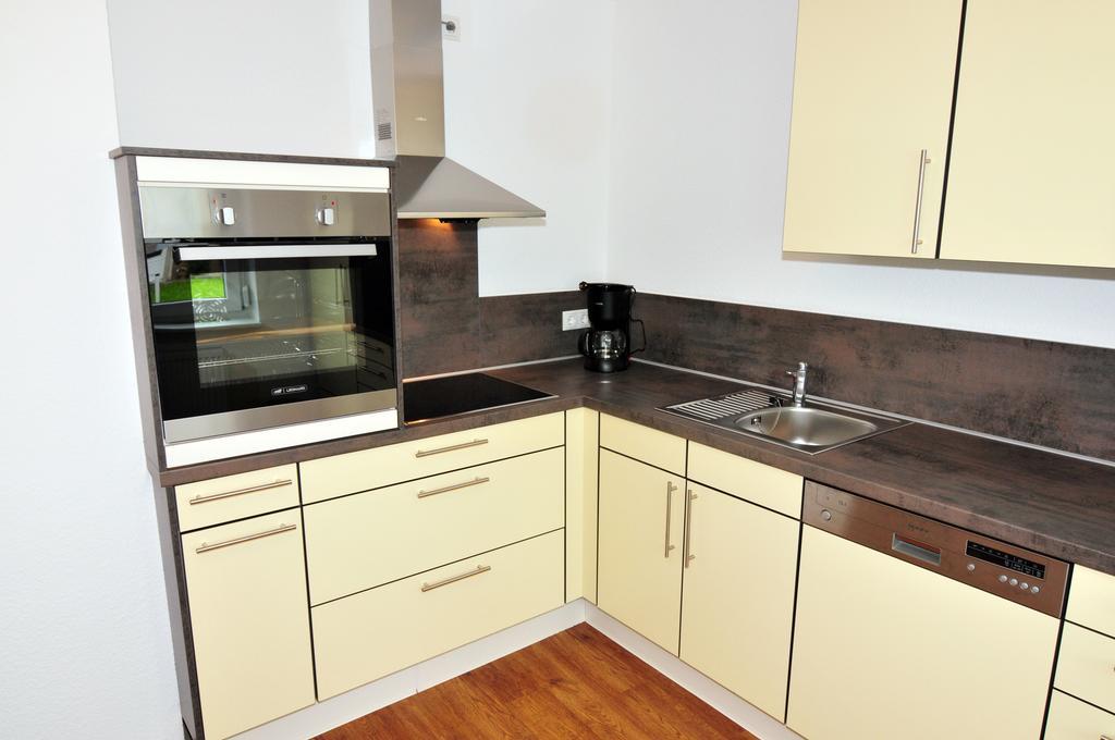 Fewo Samanta Schmider- Auch Kurzfristig Ep Karten Garantiert! Apartman Rust Szoba fotó